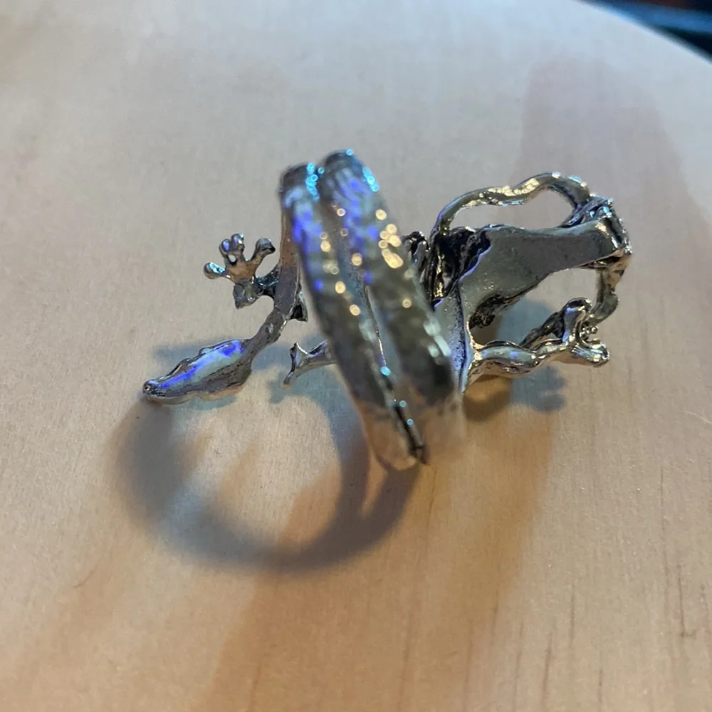 NWOT Silver Ring - Picture 3 of 8